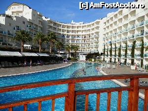 [P03] hotelul si piscina » foto by carmicisorin
 - 
<span class="allrVoted glyphicon glyphicon-heart hidden" id="av634189"></span>
<a class="m-l-10 hidden" id="sv634189" onclick="voting_Foto_DelVot(,634189,215)" role="button">șterge vot <span class="glyphicon glyphicon-remove"></span></a>
<a id="v9634189" class=" c-red"  onclick="voting_Foto_SetVot(634189)" role="button"><span class="glyphicon glyphicon-heart-empty"></span> <b>LIKE</b> = Votează poza</a> <img class="hidden"  id="f634189W9" src="/imagini/loader.gif" border="0" /><span class="AjErrMes hidden" id="e634189ErM"></span>