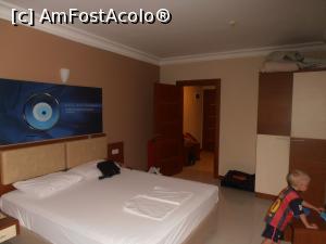 [P07] Ephesia Hotel - camera din alt unghi » foto by sunflower
 - 
<span class="allrVoted glyphicon glyphicon-heart hidden" id="av884471"></span>
<a class="m-l-10 hidden" id="sv884471" onclick="voting_Foto_DelVot(,884471,217)" role="button">șterge vot <span class="glyphicon glyphicon-remove"></span></a>
<a id="v9884471" class=" c-red"  onclick="voting_Foto_SetVot(884471)" role="button"><span class="glyphicon glyphicon-heart-empty"></span> <b>LIKE</b> = Votează poza</a> <img class="hidden"  id="f884471W9" src="/imagini/loader.gif" border="0" /><span class="AjErrMes hidden" id="e884471ErM"></span>