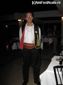 [P20] costum de chelner (seara turceasca) 1 » foto by gcorneille*
 - 
<span class="allrVoted glyphicon glyphicon-heart hidden" id="av37192"></span>
<a class="m-l-10 hidden" id="sv37192" onclick="voting_Foto_DelVot(,37192,226)" role="button">șterge vot <span class="glyphicon glyphicon-remove"></span></a>
<a id="v937192" class=" c-red"  onclick="voting_Foto_SetVot(37192)" role="button"><span class="glyphicon glyphicon-heart-empty"></span> <b>LIKE</b> = Votează poza</a> <img class="hidden"  id="f37192W9" src="/imagini/loader.gif" border="0" /><span class="AjErrMes hidden" id="e37192ErM"></span>