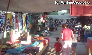 [P12] Imagine din bazarul de duminica, organizat special pentru turistii hotelului. Ai ce sa alegi, dar preturile sunt simtitor mai mari decat in bazurul din Kusadasi.  » foto by bullet123*
 - 
<span class="allrVoted glyphicon glyphicon-heart hidden" id="av630280"></span>
<a class="m-l-10 hidden" id="sv630280" onclick="voting_Foto_DelVot(,630280,226)" role="button">șterge vot <span class="glyphicon glyphicon-remove"></span></a>
<a id="v9630280" class=" c-red"  onclick="voting_Foto_SetVot(630280)" role="button"><span class="glyphicon glyphicon-heart-empty"></span> <b>LIKE</b> = Votează poza</a> <img class="hidden"  id="f630280W9" src="/imagini/loader.gif" border="0" /><span class="AjErrMes hidden" id="e630280ErM"></span>