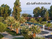 [P04] Vedere de pe balconul camerei » foto by pavellaurentiu
 - 
<span class="allrVoted glyphicon glyphicon-heart hidden" id="av10585"></span>
<a class="m-l-10 hidden" id="sv10585" onclick="voting_Foto_DelVot(,10585,226)" role="button">șterge vot <span class="glyphicon glyphicon-remove"></span></a>
<a id="v910585" class=" c-red"  onclick="voting_Foto_SetVot(10585)" role="button"><span class="glyphicon glyphicon-heart-empty"></span> <b>LIKE</b> = Votează poza</a> <img class="hidden"  id="f10585W9" src="/imagini/loader.gif" border="0" /><span class="AjErrMes hidden" id="e10585ErM"></span>