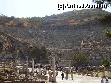 [P16] Efes - amfiteatrul » foto by cristiancosminm
 - 
<span class="allrVoted glyphicon glyphicon-heart hidden" id="av116625"></span>
<a class="m-l-10 hidden" id="sv116625" onclick="voting_Foto_DelVot(,116625,226)" role="button">șterge vot <span class="glyphicon glyphicon-remove"></span></a>
<a id="v9116625" class=" c-red"  onclick="voting_Foto_SetVot(116625)" role="button"><span class="glyphicon glyphicon-heart-empty"></span> <b>LIKE</b> = Votează poza</a> <img class="hidden"  id="f116625W9" src="/imagini/loader.gif" border="0" /><span class="AjErrMes hidden" id="e116625ErM"></span>
