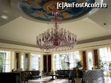 [P02] Candelabru si decoratiuni in zona Lobby - Receptie. » foto by markator
 - 
<span class="allrVoted glyphicon glyphicon-heart hidden" id="av134827"></span>
<a class="m-l-10 hidden" id="sv134827" onclick="voting_Foto_DelVot(,134827,233)" role="button">șterge vot <span class="glyphicon glyphicon-remove"></span></a>
<a id="v9134827" class=" c-red"  onclick="voting_Foto_SetVot(134827)" role="button"><span class="glyphicon glyphicon-heart-empty"></span> <b>LIKE</b> = Votează poza</a> <img class="hidden"  id="f134827W9" src="/imagini/loader.gif" border="0" /><span class="AjErrMes hidden" id="e134827ErM"></span>