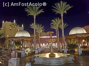 [P22] Ei, aici intram intr-o alta lume, una de 5 stele, de lux, asa arata intrarea la Grand Resort, fratele mai mare al Grand Hotelului.  » foto by dorgo
 - 
<span class="allrVoted glyphicon glyphicon-heart hidden" id="av1072458"></span>
<a class="m-l-10 hidden" id="sv1072458" onclick="voting_Foto_DelVot(,1072458,24)" role="button">șterge vot <span class="glyphicon glyphicon-remove"></span></a>
<a id="v91072458" class=" c-red"  onclick="voting_Foto_SetVot(1072458)" role="button"><span class="glyphicon glyphicon-heart-empty"></span> <b>LIKE</b> = Votează poza</a> <img class="hidden"  id="f1072458W9" src="/imagini/loader.gif" border="0" /><span class="AjErrMes hidden" id="e1072458ErM"></span>