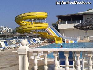 [P04] Yelken Spa&Wellness Resort - piscina cu cele două tobogane » foto by nicole33
 - 
<span class="allrVoted glyphicon glyphicon-heart hidden" id="av549526"></span>
<a class="m-l-10 hidden" id="sv549526" onclick="voting_Foto_DelVot(,549526,258)" role="button">șterge vot <span class="glyphicon glyphicon-remove"></span></a>
<a id="v9549526" class=" c-red"  onclick="voting_Foto_SetVot(549526)" role="button"><span class="glyphicon glyphicon-heart-empty"></span> <b>LIKE</b> = Votează poza</a> <img class="hidden"  id="f549526W9" src="/imagini/loader.gif" border="0" /><span class="AjErrMes hidden" id="e549526ErM"></span>