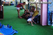 [P30] Aici e locul de joaca pentru copii cu diverse jucarii precum si cu o domnisoara care avea grija de ei. Langa asta un parculet cu diverse leagane si balansoare, jocuri electronice (cu plata) si snak bar (de unde priveam noi, parintii) » foto by droniucm
 - 
<span class="allrVoted glyphicon glyphicon-heart hidden" id="av144432"></span>
<a class="m-l-10 hidden" id="sv144432" onclick="voting_Foto_DelVot(,144432,263)" role="button">șterge vot <span class="glyphicon glyphicon-remove"></span></a>
<a id="v9144432" class=" c-red"  onclick="voting_Foto_SetVot(144432)" role="button"><span class="glyphicon glyphicon-heart-empty"></span> <b>LIKE</b> = Votează poza</a> <img class="hidden"  id="f144432W9" src="/imagini/loader.gif" border="0" /><span class="AjErrMes hidden" id="e144432ErM"></span>
