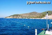 [P06] Poza este facuta de pe pontonul unde erau asezate un fel de paturi din piele. In apa o sa vedeti delimitare intre zona de inot si cea pt sporturi nautice » foto by droniucm
 - 
<span class="allrVoted glyphicon glyphicon-heart hidden" id="av144398"></span>
<a class="m-l-10 hidden" id="sv144398" onclick="voting_Foto_DelVot(,144398,263)" role="button">șterge vot <span class="glyphicon glyphicon-remove"></span></a>
<a id="v9144398" class=" c-red"  onclick="voting_Foto_SetVot(144398)" role="button"><span class="glyphicon glyphicon-heart-empty"></span> <b>LIKE</b> = Votează poza</a> <img class="hidden"  id="f144398W9" src="/imagini/loader.gif" border="0" /><span class="AjErrMes hidden" id="e144398ErM"></span>