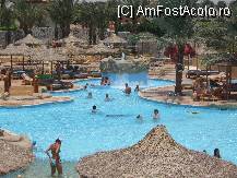 [P87] o piscina mai retrasa dar f.dragutza » foto by macra dorina*
 - 
<span class="allrVoted glyphicon glyphicon-heart hidden" id="av95303"></span>
<a class="m-l-10 hidden" id="sv95303" onclick="voting_Foto_DelVot(,95303,30)" role="button">șterge vot <span class="glyphicon glyphicon-remove"></span></a>
<a id="v995303" class=" c-red"  onclick="voting_Foto_SetVot(95303)" role="button"><span class="glyphicon glyphicon-heart-empty"></span> <b>LIKE</b> = Votează poza</a> <img class="hidden"  id="f95303W9" src="/imagini/loader.gif" border="0" /><span class="AjErrMes hidden" id="e95303ErM"></span>