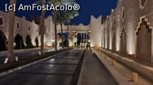 [P08] Makadi Palace - intrarea in resort » foto by iulibv
 - 
<span class="allrVoted glyphicon glyphicon-heart hidden" id="av1294219"></span>
<a class="m-l-10 hidden" id="sv1294219" onclick="voting_Foto_DelVot(,1294219,308)" role="button">șterge vot <span class="glyphicon glyphicon-remove"></span></a>
<a id="v91294219" class=" c-red"  onclick="voting_Foto_SetVot(1294219)" role="button"><span class="glyphicon glyphicon-heart-empty"></span> <b>LIKE</b> = Votează poza</a> <img class="hidden"  id="f1294219W9" src="/imagini/loader.gif" border="0" /><span class="AjErrMes hidden" id="e1294219ErM"></span>