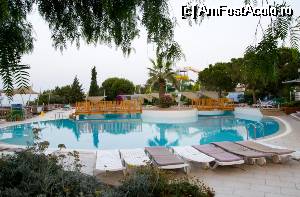 [P14] Una dintre piscinele de la Aqua Park » foto by cdiana
 - 
<span class="allrVoted glyphicon glyphicon-heart hidden" id="av532718"></span>
<a class="m-l-10 hidden" id="sv532718" onclick="voting_Foto_DelVot(,532718,309)" role="button">șterge vot <span class="glyphicon glyphicon-remove"></span></a>
<a id="v9532718" class=" c-red"  onclick="voting_Foto_SetVot(532718)" role="button"><span class="glyphicon glyphicon-heart-empty"></span> <b>LIKE</b> = Votează poza</a> <img class="hidden"  id="f532718W9" src="/imagini/loader.gif" border="0" /><span class="AjErrMes hidden" id="e532718ErM"></span>