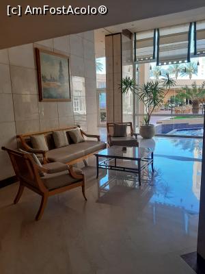 [P05] Lobby hotel Marriott » foto by ManuelaManu
 - 
<span class="allrVoted glyphicon glyphicon-heart hidden" id="av1227798"></span>
<a class="m-l-10 hidden" id="sv1227798" onclick="voting_Foto_DelVot(,1227798,31)" role="button">șterge vot <span class="glyphicon glyphicon-remove"></span></a>
<a id="v91227798" class=" c-red"  onclick="voting_Foto_SetVot(1227798)" role="button"><span class="glyphicon glyphicon-heart-empty"></span> <b>LIKE</b> = Votează poza</a> <img class="hidden"  id="f1227798W9" src="/imagini/loader.gif" border="0" /><span class="AjErrMes hidden" id="e1227798ErM"></span>