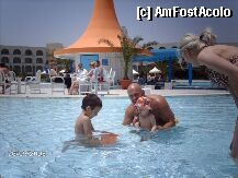 [P07] piscina pentru pici, alipita de piscina mare; intre cele doua este barul de la piscina si o mica terasa a barului » foto by tm67bru
 - 
<span class="allrVoted glyphicon glyphicon-heart hidden" id="av2124"></span>
<a class="m-l-10 hidden" id="sv2124" onclick="voting_Foto_DelVot(,2124,317)" role="button">șterge vot <span class="glyphicon glyphicon-remove"></span></a>
<a id="v92124" class=" c-red"  onclick="voting_Foto_SetVot(2124)" role="button"><span class="glyphicon glyphicon-heart-empty"></span> <b>LIKE</b> = Votează poza</a> <img class="hidden"  id="f2124W9" src="/imagini/loader.gif" border="0" /><span class="AjErrMes hidden" id="e2124ErM"></span>