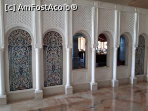 [P22] Arhitectură tradițională în interiorul hotelului.  » foto by marsus
 - 
<span class="allrVoted glyphicon glyphicon-heart hidden" id="av1010563"></span>
<a class="m-l-10 hidden" id="sv1010563" onclick="voting_Foto_DelVot(,1010563,324)" role="button">șterge vot <span class="glyphicon glyphicon-remove"></span></a>
<a id="v91010563" class=" c-red"  onclick="voting_Foto_SetVot(1010563)" role="button"><span class="glyphicon glyphicon-heart-empty"></span> <b>LIKE</b> = Votează poza</a> <img class="hidden"  id="f1010563W9" src="/imagini/loader.gif" border="0" /><span class="AjErrMes hidden" id="e1010563ErM"></span>