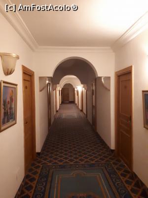 [P06] Coridorul care ducea spre camera în care am fost cazați.  » foto by marsus
 - 
<span class="allrVoted glyphicon glyphicon-heart hidden" id="av1010523"></span>
<a class="m-l-10 hidden" id="sv1010523" onclick="voting_Foto_DelVot(,1010523,324)" role="button">șterge vot <span class="glyphicon glyphicon-remove"></span></a>
<a id="v91010523" class=" c-red"  onclick="voting_Foto_SetVot(1010523)" role="button"><span class="glyphicon glyphicon-heart-empty"></span> <b>LIKE</b> = Votează poza</a> <img class="hidden"  id="f1010523W9" src="/imagini/loader.gif" border="0" /><span class="AjErrMes hidden" id="e1010523ErM"></span>