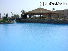 [P01] una din piscine. » foto by lilia
 - 
<span class="allrVoted glyphicon glyphicon-heart hidden" id="av6911"></span>
<a class="m-l-10 hidden" id="sv6911" onclick="voting_Foto_DelVot(,6911,33)" role="button">șterge vot <span class="glyphicon glyphicon-remove"></span></a>
<a id="v96911" class=" c-red"  onclick="voting_Foto_SetVot(6911)" role="button"><span class="glyphicon glyphicon-heart-empty"></span> <b>LIKE</b> = Votează poza</a> <img class="hidden"  id="f6911W9" src="/imagini/loader.gif" border="0" /><span class="AjErrMes hidden" id="e6911ErM"></span>