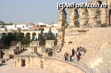 [P01] El Djem! » foto by ralucal*
 - 
<span class="allrVoted glyphicon glyphicon-heart hidden" id="av46304"></span>
<a class="m-l-10 hidden" id="sv46304" onclick="voting_Foto_DelVot(,46304,332)" role="button">șterge vot <span class="glyphicon glyphicon-remove"></span></a>
<a id="v946304" class=" c-red"  onclick="voting_Foto_SetVot(46304)" role="button"><span class="glyphicon glyphicon-heart-empty"></span> <b>LIKE</b> = Votează poza</a> <img class="hidden"  id="f46304W9" src="/imagini/loader.gif" border="0" /><span class="AjErrMes hidden" id="e46304ErM"></span>