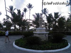 [P41] multe statui din marmura in resort, majoritatea din sec. al-18-lea » foto by barbu minel
 - 
<span class="allrVoted glyphicon glyphicon-heart hidden" id="av337943"></span>
<a class="m-l-10 hidden" id="sv337943" onclick="voting_Foto_DelVot(,337943,337)" role="button">șterge vot <span class="glyphicon glyphicon-remove"></span></a>
<a id="v9337943" class=" c-red"  onclick="voting_Foto_SetVot(337943)" role="button"><span class="glyphicon glyphicon-heart-empty"></span> <b>LIKE</b> = Votează poza</a> <img class="hidden"  id="f337943W9" src="/imagini/loader.gif" border="0" /><span class="AjErrMes hidden" id="e337943ErM"></span>