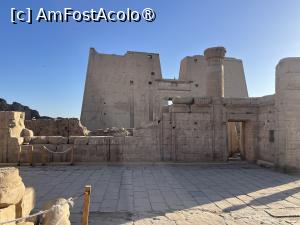 [P03] Edfu- Templul lui Horus » foto by Yersinia Pestis
 - 
<span class="allrVoted glyphicon glyphicon-heart hidden" id="av1486292"></span>
<a class="m-l-10 hidden" id="sv1486292" onclick="voting_Foto_DelVot(,1486292,351)" role="button">șterge vot <span class="glyphicon glyphicon-remove"></span></a>
<a id="v91486292" class=" c-red"  onclick="voting_Foto_SetVot(1486292)" role="button"><span class="glyphicon glyphicon-heart-empty"></span> <b>LIKE</b> = Votează poza</a> <img class="hidden"  id="f1486292W9" src="/imagini/loader.gif" border="0" /><span class="AjErrMes hidden" id="e1486292ErM"></span>