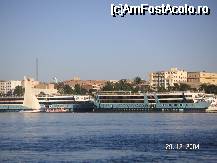 [P02] vasele de croaziera ancorate ; o adevarata industrie in Egipt » foto by Traveller
 - 
<span class="allrVoted glyphicon glyphicon-heart hidden" id="av45667"></span>
<a class="m-l-10 hidden" id="sv45667" onclick="voting_Foto_DelVot(,45667,351)" role="button">șterge vot <span class="glyphicon glyphicon-remove"></span></a>
<a id="v945667" class=" c-red"  onclick="voting_Foto_SetVot(45667)" role="button"><span class="glyphicon glyphicon-heart-empty"></span> <b>LIKE</b> = Votează poza</a> <img class="hidden"  id="f45667W9" src="/imagini/loader.gif" border="0" /><span class="AjErrMes hidden" id="e45667ErM"></span>