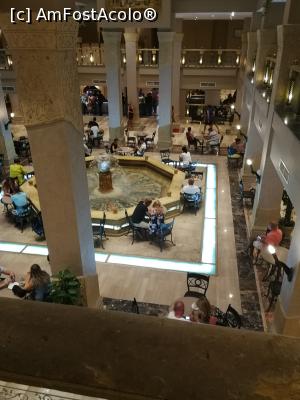 [P02] Holul de la intrare » foto by fra
 - 
<span class="allrVoted glyphicon glyphicon-heart hidden" id="av1022531"></span>
<a class="m-l-10 hidden" id="sv1022531" onclick="voting_Foto_DelVot(,1022531,36)" role="button">șterge vot <span class="glyphicon glyphicon-remove"></span></a>
<a id="v91022531" class=" c-red"  onclick="voting_Foto_SetVot(1022531)" role="button"><span class="glyphicon glyphicon-heart-empty"></span> <b>LIKE</b> = Votează poza</a> <img class="hidden"  id="f1022531W9" src="/imagini/loader.gif" border="0" /><span class="AjErrMes hidden" id="e1022531ErM"></span>