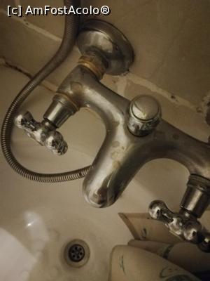 [P30] Detaliu baie.  » foto by fra
 - 
<span class="allrVoted glyphicon glyphicon-heart hidden" id="av1022559"></span>
<a class="m-l-10 hidden" id="sv1022559" onclick="voting_Foto_DelVot(,1022559,36)" role="button">șterge vot <span class="glyphicon glyphicon-remove"></span></a>
<a id="v91022559" class=" c-red"  onclick="voting_Foto_SetVot(1022559)" role="button"><span class="glyphicon glyphicon-heart-empty"></span> <b>LIKE</b> = Votează poza</a> <img class="hidden"  id="f1022559W9" src="/imagini/loader.gif" border="0" /><span class="AjErrMes hidden" id="e1022559ErM"></span>