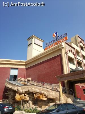 [P40] Pe lateral. Construcție ca de mall. Nu am înțeles unde duce sau rolul...  » foto by fra
 - 
<span class="allrVoted glyphicon glyphicon-heart hidden" id="av1022569"></span>
<a class="m-l-10 hidden" id="sv1022569" onclick="voting_Foto_DelVot(,1022569,36)" role="button">șterge vot <span class="glyphicon glyphicon-remove"></span></a>
<a id="v91022569" class=" c-red"  onclick="voting_Foto_SetVot(1022569)" role="button"><span class="glyphicon glyphicon-heart-empty"></span> <b>LIKE</b> = Votează poza</a> <img class="hidden"  id="f1022569W9" src="/imagini/loader.gif" border="0" /><span class="AjErrMes hidden" id="e1022569ErM"></span>