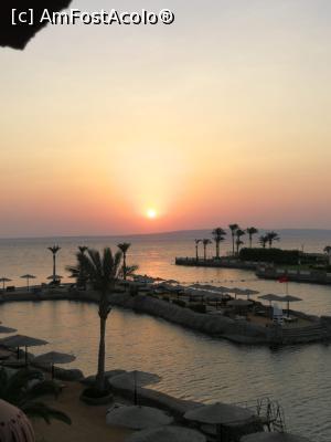 [P41] Răsărit din cameră » foto by fra
 - 
<span class="allrVoted glyphicon glyphicon-heart hidden" id="av1022570"></span>
<a class="m-l-10 hidden" id="sv1022570" onclick="voting_Foto_DelVot(,1022570,36)" role="button">șterge vot <span class="glyphicon glyphicon-remove"></span></a>
<a id="v91022570" class=" c-red"  onclick="voting_Foto_SetVot(1022570)" role="button"><span class="glyphicon glyphicon-heart-empty"></span> <b>LIKE</b> = Votează poza</a> <img class="hidden"  id="f1022570W9" src="/imagini/loader.gif" border="0" /><span class="AjErrMes hidden" id="e1022570ErM"></span>