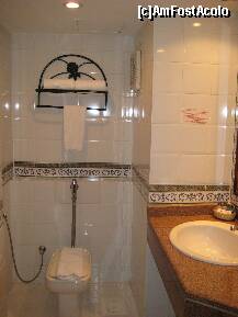 [P04] Baia. Am urmat sfaturile ghidei şi ne-am spălat pe dinţi cu apă îmbuteliată. N-am avut probleme cu stomacul. » foto by Maditu16
 - 
<span class="allrVoted glyphicon glyphicon-heart hidden" id="av212492"></span>
<a class="m-l-10 hidden" id="sv212492" onclick="voting_Foto_DelVot(,212492,36)" role="button">șterge vot <span class="glyphicon glyphicon-remove"></span></a>
<a id="v9212492" class=" c-red"  onclick="voting_Foto_SetVot(212492)" role="button"><span class="glyphicon glyphicon-heart-empty"></span> <b>LIKE</b> = Votează poza</a> <img class="hidden"  id="f212492W9" src="/imagini/loader.gif" border="0" /><span class="AjErrMes hidden" id="e212492ErM"></span>