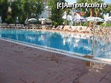 [P12] Hotel Sentinus - piscina mare, care in fiecare dimineata se facea aqua gym, se juca polo.  » foto by viviv
 - 
<span class="allrVoted glyphicon glyphicon-heart hidden" id="av356181"></span>
<a class="m-l-10 hidden" id="sv356181" onclick="voting_Foto_DelVot(,356181,365)" role="button">șterge vot <span class="glyphicon glyphicon-remove"></span></a>
<a id="v9356181" class=" c-red"  onclick="voting_Foto_SetVot(356181)" role="button"><span class="glyphicon glyphicon-heart-empty"></span> <b>LIKE</b> = Votează poza</a> <img class="hidden"  id="f356181W9" src="/imagini/loader.gif" border="0" /><span class="AjErrMes hidden" id="e356181ErM"></span>