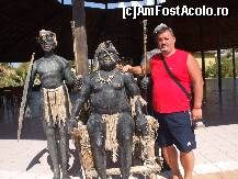 [P16] eu cu seful de trib !am vrut sa vad daca are ceva sub...ala ! ha ha ha ! » foto by bigu_2006_rapid
 - 
<span class="allrVoted glyphicon glyphicon-heart hidden" id="av15909"></span>
<a class="m-l-10 hidden" id="sv15909" onclick="voting_Foto_DelVot(,15909,366)" role="button">șterge vot <span class="glyphicon glyphicon-remove"></span></a>
<a id="v915909" class=" c-red"  onclick="voting_Foto_SetVot(15909)" role="button"><span class="glyphicon glyphicon-heart-empty"></span> <b>LIKE</b> = Votează poza</a> <img class="hidden"  id="f15909W9" src="/imagini/loader.gif" border="0" /><span class="AjErrMes hidden" id="e15909ErM"></span>