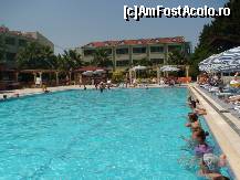 [P02] Gimnastica in piscina - dimineața » foto by iulibv
 - 
<span class="allrVoted glyphicon glyphicon-heart hidden" id="av112019"></span>
<a class="m-l-10 hidden" id="sv112019" onclick="voting_Foto_DelVot(,112019,366)" role="button">șterge vot <span class="glyphicon glyphicon-remove"></span></a>
<a id="v9112019" class=" c-red"  onclick="voting_Foto_SetVot(112019)" role="button"><span class="glyphicon glyphicon-heart-empty"></span> <b>LIKE</b> = Votează poza</a> <img class="hidden"  id="f112019W9" src="/imagini/loader.gif" border="0" /><span class="AjErrMes hidden" id="e112019ErM"></span>