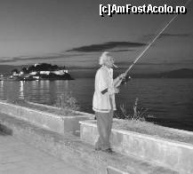 [P15] kusadasi seara (erau f. multi pescari). In spate insula porumbelului » foto by deeanaid
 - 
<span class="allrVoted glyphicon glyphicon-heart hidden" id="av145237"></span>
<a class="m-l-10 hidden" id="sv145237" onclick="voting_Foto_DelVot(,145237,366)" role="button">șterge vot <span class="glyphicon glyphicon-remove"></span></a>
<a id="v9145237" class=" c-red"  onclick="voting_Foto_SetVot(145237)" role="button"><span class="glyphicon glyphicon-heart-empty"></span> <b>LIKE</b> = Votează poza</a> <img class="hidden"  id="f145237W9" src="/imagini/loader.gif" border="0" /><span class="AjErrMes hidden" id="e145237ErM"></span>