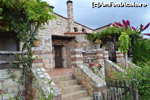 [P10] Casa de pe faleza din Sithonia » foto by Andreea L.
 - 
<span class="allrVoted glyphicon glyphicon-heart hidden" id="av628925"></span>
<a class="m-l-10 hidden" id="sv628925" onclick="voting_Foto_DelVot(,628925,369)" role="button">șterge vot <span class="glyphicon glyphicon-remove"></span></a>
<a id="v9628925" class=" c-red"  onclick="voting_Foto_SetVot(628925)" role="button"><span class="glyphicon glyphicon-heart-empty"></span> <b>LIKE</b> = Votează poza</a> <img class="hidden"  id="f628925W9" src="/imagini/loader.gif" border="0" /><span class="AjErrMes hidden" id="e628925ErM"></span>