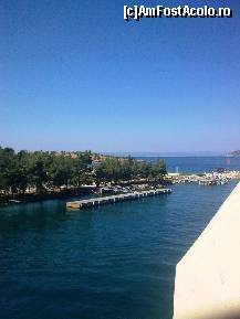 [P32] Portul Porto Carras... în dreapta, în depărtare, se vede o perte din insula Kelyfos » foto by Aeerdna*
 - 
<span class="allrVoted glyphicon glyphicon-heart hidden" id="av247418"></span>
<a class="m-l-10 hidden" id="sv247418" onclick="voting_Foto_DelVot(,247418,374)" role="button">șterge vot <span class="glyphicon glyphicon-remove"></span></a>
<a id="v9247418" class=" c-red"  onclick="voting_Foto_SetVot(247418)" role="button"><span class="glyphicon glyphicon-heart-empty"></span> <b>LIKE</b> = Votează poza</a> <img class="hidden"  id="f247418W9" src="/imagini/loader.gif" border="0" /><span class="AjErrMes hidden" id="e247418ErM"></span>