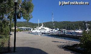 [P15] Meliton Deluxe [Porto Carras Resort] - dacă aţi fi văzut ce rusnac + o piţi au coborât din yacht-ul ala...  » foto by bogumil
 - 
<span class="allrVoted glyphicon glyphicon-heart hidden" id="av615765"></span>
<a class="m-l-10 hidden" id="sv615765" onclick="voting_Foto_DelVot(,615765,374)" role="button">șterge vot <span class="glyphicon glyphicon-remove"></span></a>
<a id="v9615765" class=" c-red"  onclick="voting_Foto_SetVot(615765)" role="button"><span class="glyphicon glyphicon-heart-empty"></span> <b>LIKE</b> = Votează poza</a> <img class="hidden"  id="f615765W9" src="/imagini/loader.gif" border="0" /><span class="AjErrMes hidden" id="e615765ErM"></span>