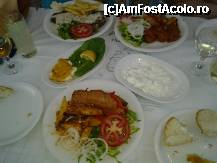 [P13]  (plan apropiat) rulou porc, branza si legume + cartofi, plan indepartat dreapta - chiftelute marinate; plan indepartat stanga - friptura de vita -NU O RECOMAND (foaret tare carnea)  » foto by A.E.N
 - 
<span class="allrVoted glyphicon glyphicon-heart hidden" id="av335701"></span>
<a class="m-l-10 hidden" id="sv335701" onclick="voting_Foto_DelVot(,335701,375)" role="button">șterge vot <span class="glyphicon glyphicon-remove"></span></a>
<a id="v9335701" class=" c-red"  onclick="voting_Foto_SetVot(335701)" role="button"><span class="glyphicon glyphicon-heart-empty"></span> <b>LIKE</b> = Votează poza</a> <img class="hidden"  id="f335701W9" src="/imagini/loader.gif" border="0" /><span class="AjErrMes hidden" id="e335701ErM"></span>
