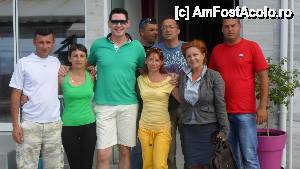 [P05] Patronul, Costas, (cel inalt in tricou verde), mi-a castigat respectul prin jovialitate (nedisimulata, asa cum unele comentarii rautacioase au lasat sa se inteleaga), un bun simt extraordinar si un caracter cum rar intalnesti.  » foto by RaMa78
 - 
<span class="allrVoted glyphicon glyphicon-heart hidden" id="av513344"></span>
<a class="m-l-10 hidden" id="sv513344" onclick="voting_Foto_DelVot(,513344,375)" role="button">șterge vot <span class="glyphicon glyphicon-remove"></span></a>
<a id="v9513344" class=" c-red"  onclick="voting_Foto_SetVot(513344)" role="button"><span class="glyphicon glyphicon-heart-empty"></span> <b>LIKE</b> = Votează poza</a> <img class="hidden"  id="f513344W9" src="/imagini/loader.gif" border="0" /><span class="AjErrMes hidden" id="e513344ErM"></span>