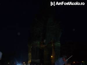 [P17] calul troian vazut seara-daca vii prima data si nu esti avizat te sperii!  » foto by marocanu21
 - 
<span class="allrVoted glyphicon glyphicon-heart hidden" id="av399533"></span>
<a class="m-l-10 hidden" id="sv399533" onclick="voting_Foto_DelVot(,399533,377)" role="button">șterge vot <span class="glyphicon glyphicon-remove"></span></a>
<a id="v9399533" class=" c-red"  onclick="voting_Foto_SetVot(399533)" role="button"><span class="glyphicon glyphicon-heart-empty"></span> <b>LIKE</b> = Votează poza</a> <img class="hidden"  id="f399533W9" src="/imagini/loader.gif" border="0" /><span class="AjErrMes hidden" id="e399533ErM"></span>