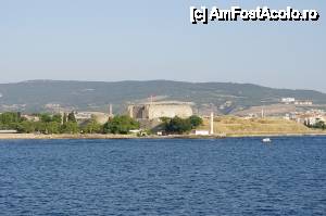 [P04] In drum spre Canakkale, tarmul vazut de pe ferryboat » foto by cdiana
 - 
<span class="allrVoted glyphicon glyphicon-heart hidden" id="av434307"></span>
<a class="m-l-10 hidden" id="sv434307" onclick="voting_Foto_DelVot(,434307,377)" role="button">șterge vot <span class="glyphicon glyphicon-remove"></span></a>
<a id="v9434307" class=" c-red"  onclick="voting_Foto_SetVot(434307)" role="button"><span class="glyphicon glyphicon-heart-empty"></span> <b>LIKE</b> = Votează poza</a> <img class="hidden"  id="f434307W9" src="/imagini/loader.gif" border="0" /><span class="AjErrMes hidden" id="e434307ErM"></span>