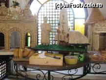 [P09] Restaurantul Principal cu monumentele sale aduse kitch-ului » foto by ankmartin*
 - 
<span class="allrVoted glyphicon glyphicon-heart hidden" id="av46232"></span>
<a class="m-l-10 hidden" id="sv46232" onclick="voting_Foto_DelVot(,46232,394)" role="button">șterge vot <span class="glyphicon glyphicon-remove"></span></a>
<a id="v946232" class=" c-red"  onclick="voting_Foto_SetVot(46232)" role="button"><span class="glyphicon glyphicon-heart-empty"></span> <b>LIKE</b> = Votează poza</a> <img class="hidden"  id="f46232W9" src="/imagini/loader.gif" border="0" /><span class="AjErrMes hidden" id="e46232ErM"></span>