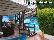 [P53] Barul din piscina-o angajata era romanca, dar atunci era in concediu » foto by vvg
 - 
<span class="allrVoted glyphicon glyphicon-heart hidden" id="av302017"></span>
<a class="m-l-10 hidden" id="sv302017" onclick="voting_Foto_DelVot(,302017,398)" role="button">șterge vot <span class="glyphicon glyphicon-remove"></span></a>
<a id="v9302017" class=" c-red"  onclick="voting_Foto_SetVot(302017)" role="button"><span class="glyphicon glyphicon-heart-empty"></span> <b>LIKE</b> = Votează poza</a> <img class="hidden"  id="f302017W9" src="/imagini/loader.gif" border="0" /><span class="AjErrMes hidden" id="e302017ErM"></span>