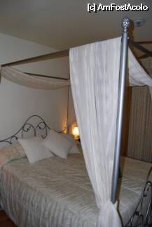 [P18] Dormitor matrimonial » foto by crista
 - 
<span class="allrVoted glyphicon glyphicon-heart hidden" id="av8029"></span>
<a class="m-l-10 hidden" id="sv8029" onclick="voting_Foto_DelVot(,8029,398)" role="button">șterge vot <span class="glyphicon glyphicon-remove"></span></a>
<a id="v98029" class=" c-red"  onclick="voting_Foto_SetVot(8029)" role="button"><span class="glyphicon glyphicon-heart-empty"></span> <b>LIKE</b> = Votează poza</a> <img class="hidden"  id="f8029W9" src="/imagini/loader.gif" border="0" /><span class="AjErrMes hidden" id="e8029ErM"></span>
