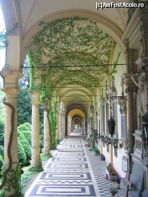 [P14] Intrare în cimitirul Mirogoj -foto net » foto by Marian Preda
 - 
<span class="allrVoted glyphicon glyphicon-heart hidden" id="av599017"></span>
<a class="m-l-10 hidden" id="sv599017" onclick="voting_Foto_DelVot(,599017,399)" role="button">șterge vot <span class="glyphicon glyphicon-remove"></span></a>
<a id="v9599017" class=" c-red"  onclick="voting_Foto_SetVot(599017)" role="button"><span class="glyphicon glyphicon-heart-empty"></span> <b>LIKE</b> = Votează poza</a> <img class="hidden"  id="f599017W9" src="/imagini/loader.gif" border="0" /><span class="AjErrMes hidden" id="e599017ErM"></span>