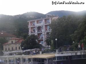 [P02] Hotelul Milleniu, vazut de pe faleza.  » foto by liviu49
 - 
<span class="allrVoted glyphicon glyphicon-heart hidden" id="av640028"></span>
<a class="m-l-10 hidden" id="sv640028" onclick="voting_Foto_DelVot(,640028,399)" role="button">șterge vot <span class="glyphicon glyphicon-remove"></span></a>
<a id="v9640028" class=" c-red"  onclick="voting_Foto_SetVot(640028)" role="button"><span class="glyphicon glyphicon-heart-empty"></span> <b>LIKE</b> = Votează poza</a> <img class="hidden"  id="f640028W9" src="/imagini/loader.gif" border="0" /><span class="AjErrMes hidden" id="e640028ErM"></span>