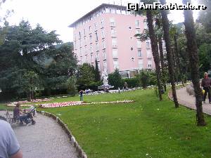 [P09] Hotelul Milleniu, vazut din parc.  » foto by liviu49
 - 
<span class="allrVoted glyphicon glyphicon-heart hidden" id="av640035"></span>
<a class="m-l-10 hidden" id="sv640035" onclick="voting_Foto_DelVot(,640035,399)" role="button">șterge vot <span class="glyphicon glyphicon-remove"></span></a>
<a id="v9640035" class=" c-red"  onclick="voting_Foto_SetVot(640035)" role="button"><span class="glyphicon glyphicon-heart-empty"></span> <b>LIKE</b> = Votează poza</a> <img class="hidden"  id="f640035W9" src="/imagini/loader.gif" border="0" /><span class="AjErrMes hidden" id="e640035ErM"></span>