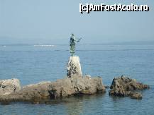 [P17] doamna cu pescarusul din 1956- statuie emblematica a statiunii turistice opatija pe faleza » foto by paula mirela
 - 
<span class="allrVoted glyphicon glyphicon-heart hidden" id="av342024"></span>
<a class="m-l-10 hidden" id="sv342024" onclick="voting_Foto_DelVot(,342024,399)" role="button">șterge vot <span class="glyphicon glyphicon-remove"></span></a>
<a id="v9342024" class=" c-red"  onclick="voting_Foto_SetVot(342024)" role="button"><span class="glyphicon glyphicon-heart-empty"></span> <b>LIKE</b> = Votează poza</a> <img class="hidden"  id="f342024W9" src="/imagini/loader.gif" border="0" /><span class="AjErrMes hidden" id="e342024ErM"></span>