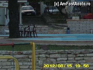 [P03] o parte din piscina » foto by lucyana1000
 - 
<span class="allrVoted glyphicon glyphicon-heart hidden" id="av354508"></span>
<a class="m-l-10 hidden" id="sv354508" onclick="voting_Foto_DelVot(,354508,403)" role="button">șterge vot <span class="glyphicon glyphicon-remove"></span></a>
<a id="v9354508" class=" c-red"  onclick="voting_Foto_SetVot(354508)" role="button"><span class="glyphicon glyphicon-heart-empty"></span> <b>LIKE</b> = Votează poza</a> <img class="hidden"  id="f354508W9" src="/imagini/loader.gif" border="0" /><span class="AjErrMes hidden" id="e354508ErM"></span>