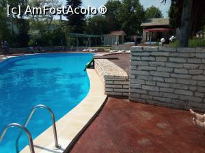 [P06] piscina » foto by gcristian
 - 
<span class="allrVoted glyphicon glyphicon-heart hidden" id="av862950"></span>
<a class="m-l-10 hidden" id="sv862950" onclick="voting_Foto_DelVot(,862950,403)" role="button">șterge vot <span class="glyphicon glyphicon-remove"></span></a>
<a id="v9862950" class=" c-red"  onclick="voting_Foto_SetVot(862950)" role="button"><span class="glyphicon glyphicon-heart-empty"></span> <b>LIKE</b> = Votează poza</a> <img class="hidden"  id="f862950W9" src="/imagini/loader.gif" border="0" /><span class="AjErrMes hidden" id="e862950ErM"></span>