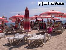 [P15] Hotel Gergana, animatorii, încercând să adune barem copiii de pe plajă... » foto by Dragoș_MD
 - 
<span class="allrVoted glyphicon glyphicon-heart hidden" id="av232186"></span>
<a class="m-l-10 hidden" id="sv232186" onclick="voting_Foto_DelVot(,232186,404)" role="button">șterge vot <span class="glyphicon glyphicon-remove"></span></a>
<a id="v9232186" class=" c-red"  onclick="voting_Foto_SetVot(232186)" role="button"><span class="glyphicon glyphicon-heart-empty"></span> <b>LIKE</b> = Votează poza</a> <img class="hidden"  id="f232186W9" src="/imagini/loader.gif" border="0" /><span class="AjErrMes hidden" id="e232186ErM"></span>