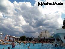 [P30] Piscina hotelului » foto by pepsi70ro
 - 
<span class="allrVoted glyphicon glyphicon-heart hidden" id="av232691"></span>
<a class="m-l-10 hidden" id="sv232691" onclick="voting_Foto_DelVot(,232691,404)" role="button">șterge vot <span class="glyphicon glyphicon-remove"></span></a>
<a id="v9232691" class=" c-red"  onclick="voting_Foto_SetVot(232691)" role="button"><span class="glyphicon glyphicon-heart-empty"></span> <b>LIKE</b> = Votează poza</a> <img class="hidden"  id="f232691W9" src="/imagini/loader.gif" border="0" /><span class="AjErrMes hidden" id="e232691ErM"></span>